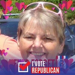 Meet your Posher, Debra